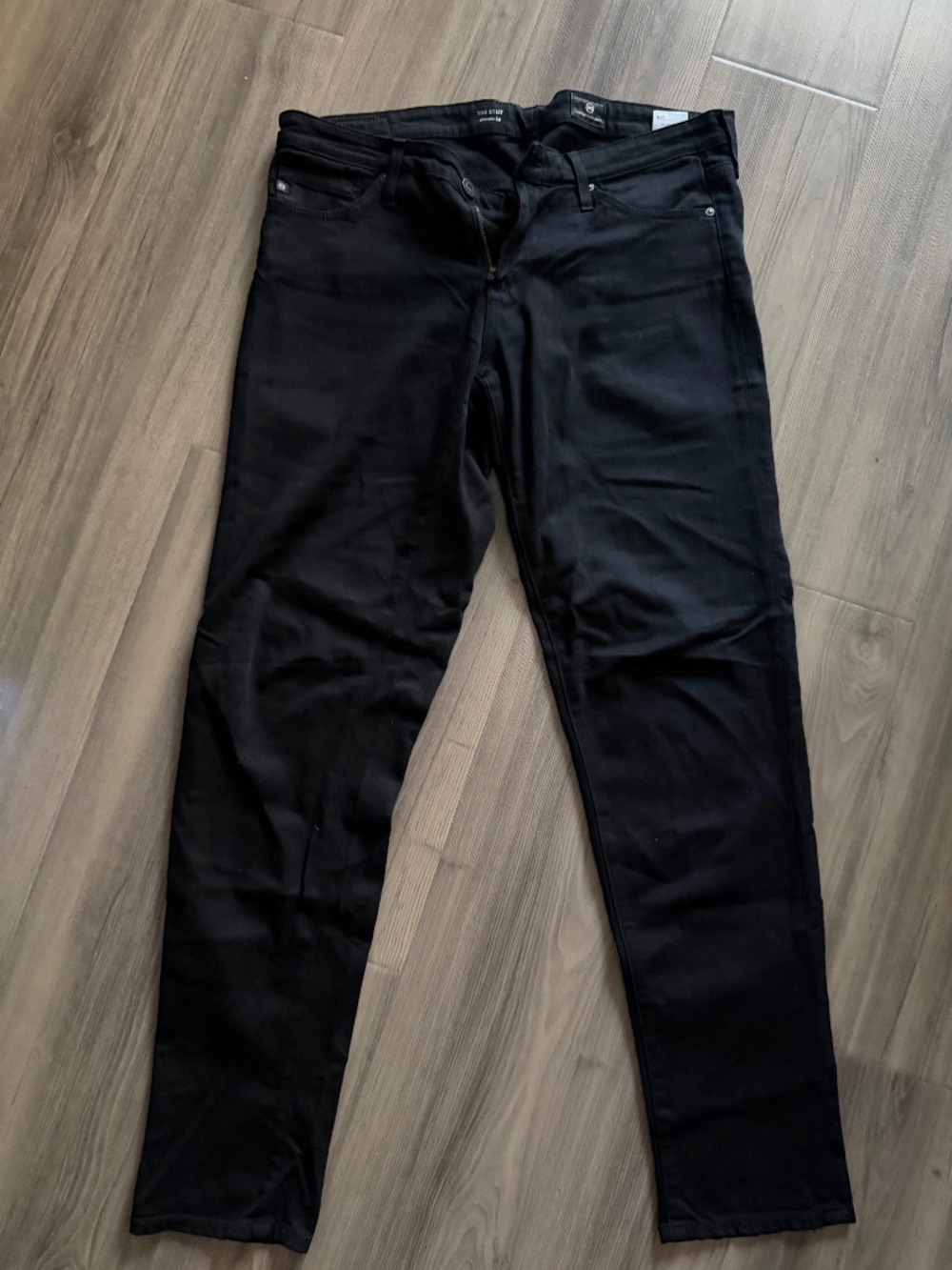 Like new - AG Straight Leg Stretch Denim